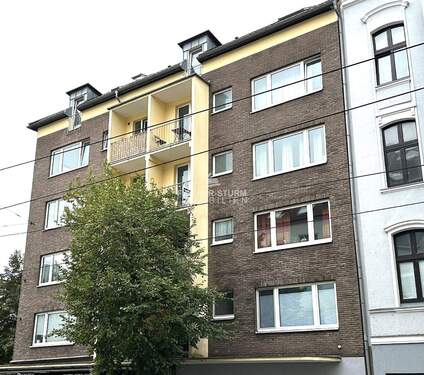 Hausansicht - Düsseldorf-Unterbilk: Gepflegtes Wohn-Geschäftshaus mit 12 Einheiten!