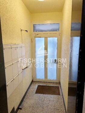 Hauseingang - Mehrfamilienhaus, Wohnhaus zum Kaufen in Düsseldorf