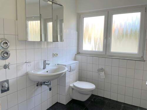 Badezimmer Ansicht 1 - 