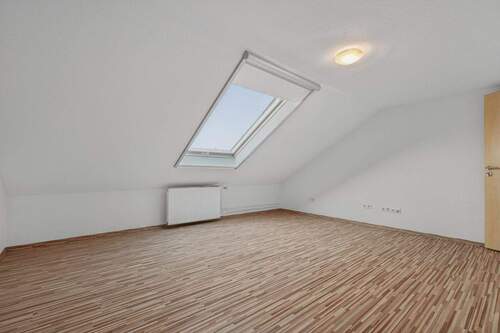 Dachgeschoss Wohnzimmer - 