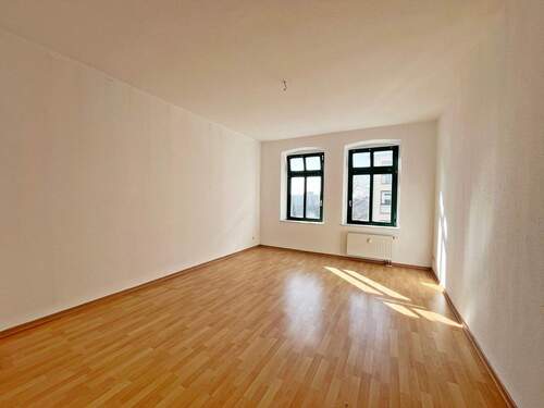 Wohnzimmer - 2 Zimmer Etagenwohnung zur Miete in Chemnitz