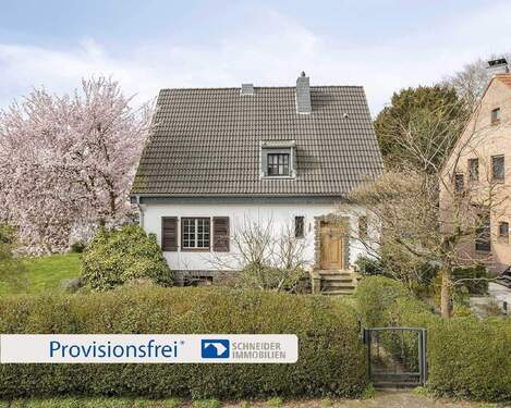 Hausansicht - Freistehendes Einfamilienhaus auf sonnigem Eckgrundstück in Ratingen-Süd