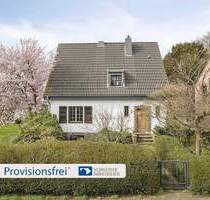 Freistehendes Einfamilienhaus auf sonnigem Eckgrundstück in Ratingen-Süd