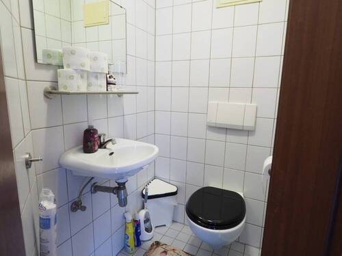 WC - 