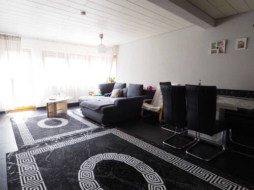 Wohn-/Esszimmer - 