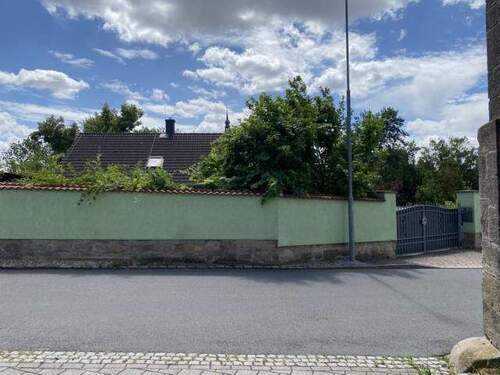 Einfriedung - Einfamilienhaus mit 111,00 m² in Querfurt zum Kaufen