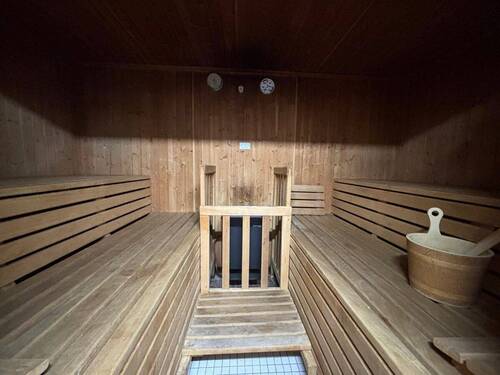 Saunabereich mit angenehmer Atmosphäre - 