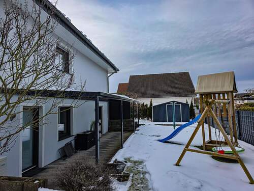 Garten - 4 Zimmer Mehrfamilienhaus, Wohnhaus in Bad Wünnenberg