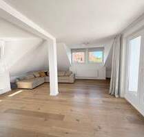 Tolle Dachgeschoss-Maisonette-Wohnung in Aussichtslage - Stuttgart Degerloch