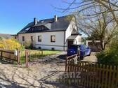 Ansicht - 6 Zimmer Doppelhaushälfte in Oelsnitz