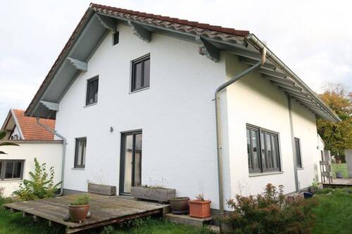 Nord-Westseite - 4 Zimmer Mehrfamilienhaus, Wohnhaus zum Kaufen in Schalkham-Untertinsbach