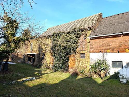 Nebengebäude hinten - 5 Zimmer Einfamilienhaus in Bad Schmiedeberg