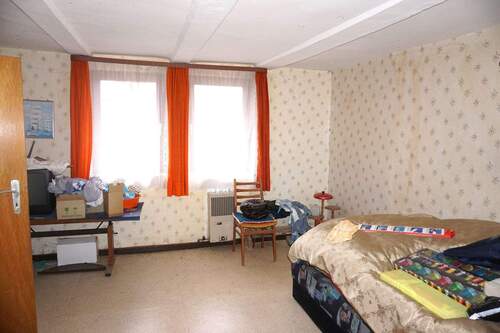 Schlafzimmer 2.JPG - 