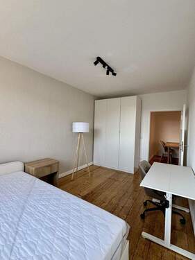 Zimmer 4 - 