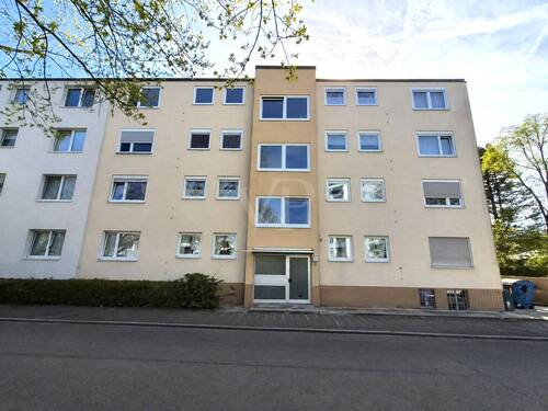 Außenansicht - 3 Zimmer Etagenwohnung zum Kaufen in Nürnberg