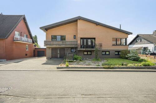 WWW.BOUWENS.DE - Zweifamilienhaus mit Garten, Terrasse & Einliegerwohnung in ruhiger Lage von Obspringen!