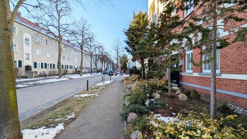 Strassenansicht 1 - Mehrfamilienhaus, Wohnhaus in Potsdam / Babelsberg