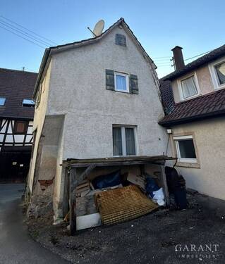 Hausansicht hinten - 3 Zimmer Mehrfamilienhaus, Wohnhaus zum Kaufen in Erdmannhausen