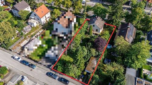 Drohnenaufnahme - Grundstück mit viel Potential und Altbestand in verkehrsgünstiger Lage von Waldtrudering!