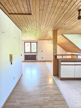 Bild 2 - 2 Zimmer Etagenwohnung zum Kaufen in Blumberg