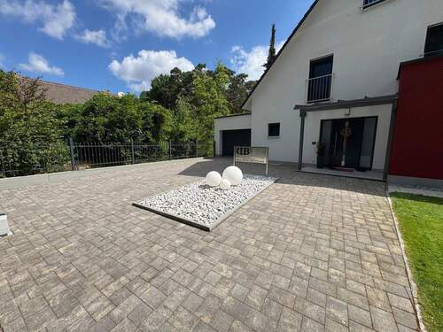 Bild 1 - Ein stilvolles Zuhause für höchste Ansprüche in Schwarzach bei Schwabach