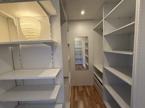 Begehbarer Kleiderschrank - 