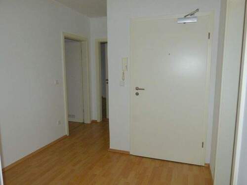 in der Diele mit Flur zu den Schlafräumen - 