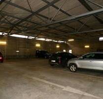 Gewerbehalle (oder Festmietparkplatzhalle) im Herzen von Köln