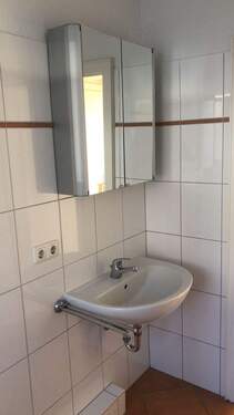 Badezimmer II - Etagenwohnung mit 70,00 m&sup2; in Winsen (Luhe) zur Miete