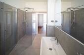 Bad mit begehbarer Regendusche - 