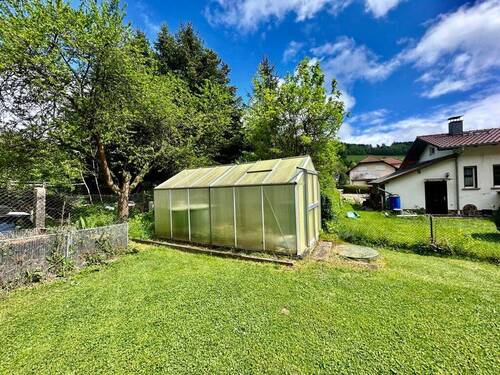 Bild 4 - Mehrfamilienhaus, Wohnhaus mit 180,00 m&sup2; in Floh-Seligenthal / Hohleborn zur Miete