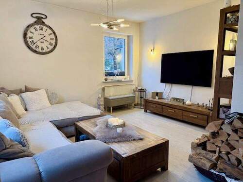 das Wohnzimmer - Doppelhaushälfte mit 95,00 m&sup2; in Bad Lauterberg zum Kaufen