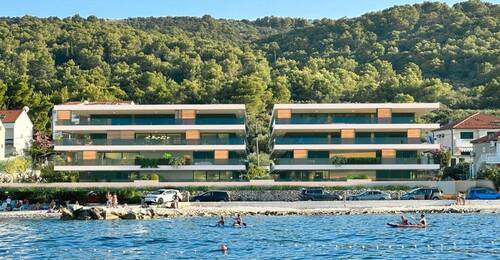 Fronatansicht - 3 Zimmer Etagenwohnung zum Kaufen in Ciovo