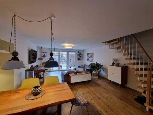 Bild 2 - 5 Zimmer Reihenmittelhaus zum Kaufen in Hennigsdorf