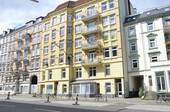 Hausansicht - ***NEU: PROVISIONSFREI! - Jugendstilwohnung in zentraler Lage, 750 m von der Alster