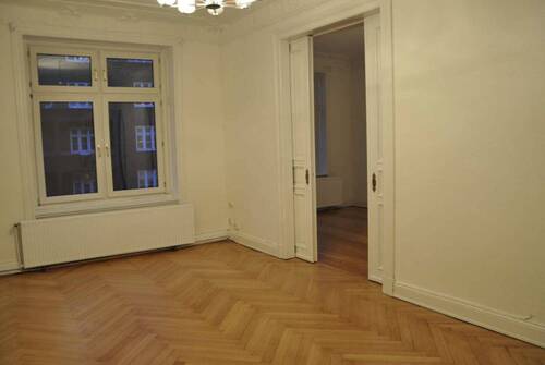 Schlafzimmer - 2 Zimmer Etagenwohnung zur Miete in Hamburg-Nord - Hamburg Hohenfelde