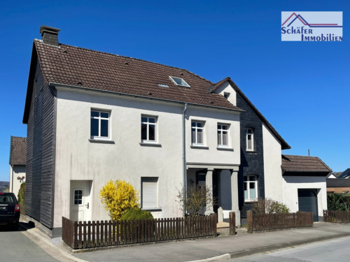 Außenansicht - Charmantes Familiendomizil: Einfamilienhaus mit Einliegerwohnung und Gartenidylle
