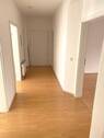 Bad mit Wanne u.Dusche - 4 Zimmer Etagenwohnung zur Miete in Magdeburg