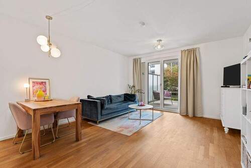 Wohnzimmer - Etagenwohnung mit 64,60 m² in Hamburg / Winterhude zum Kaufen