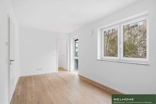 OG: Schlafzimmer mit Ankleide - 