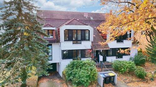 Straßenansicht - 4 Zimmer Etagenwohnung zum Kaufen in Hamburg