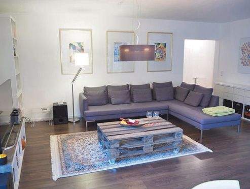 Wohnbereich - 2 Zimmer Etagenwohnung in Stuttgart