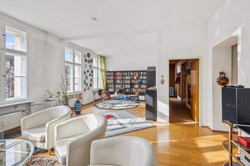 Wohnzimmer - Helle 4-Zimmer-Wohnung in Borsigwalde