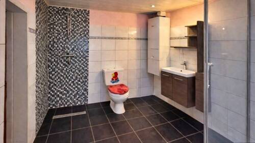 Bad mit Zwei Duschen - 