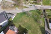 Drohne oben Richtung Straße - 