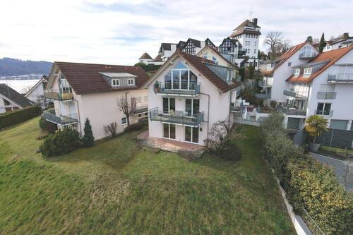 Drohne seitlich rechts - 