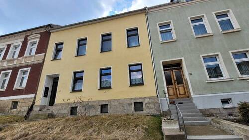 Bild 1 - Modernisiertes MFH mit solider Substanz!