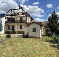 Großzügiges Mehrgenerationenhaus mit weitläufigem Garten und Garage! - Karben Groß-Karben