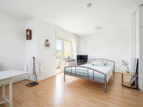 Wohn-/Schlafzimmer - 1 Zimmer Etagenwohnung in Konstanz