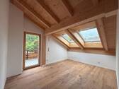 Schlafzimmer mit Balkonzugang - 